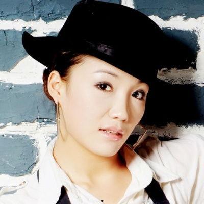 歌手文静图片,歌声如梦，魅力四溢的华语歌坛新秀