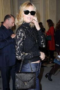 明星背的LV,LV手袋演绎明星时尚风采