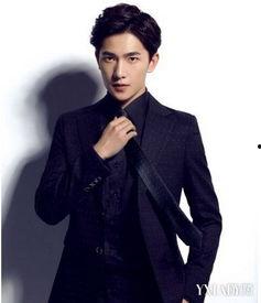 fm93杨洋个人资料,音乐之声中的青春旋律，才华横溢的广播界新星