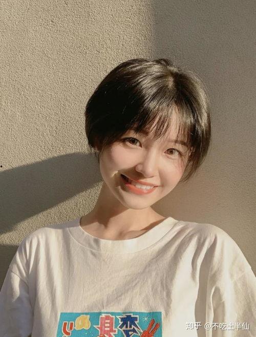 日本短发女网红